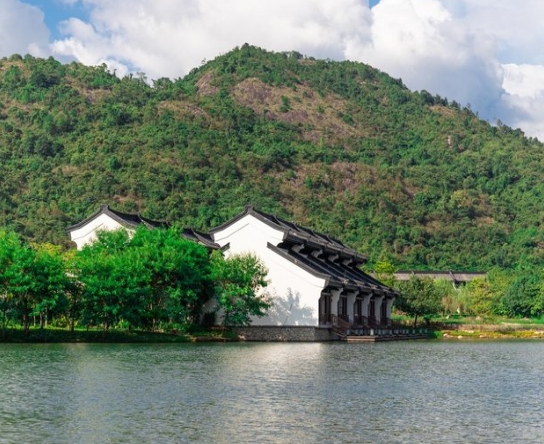 惠州中海汤泉度假村沁湖院·9号观湖别墅C