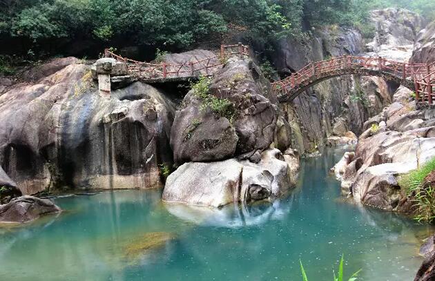 惠州南昆山三寨谷度假村湖景