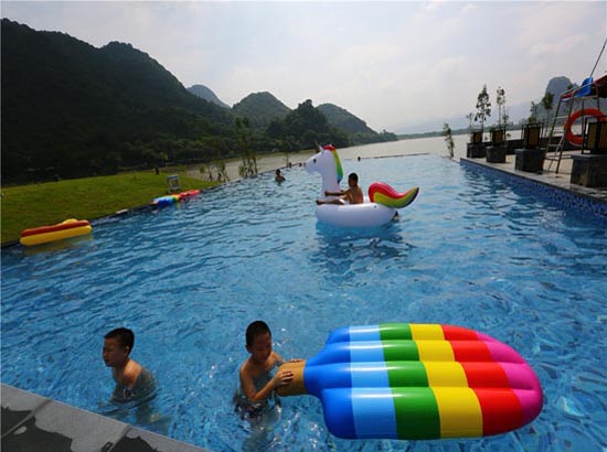 英德宝晶宫天鹅湖温泉度假区欢迎您