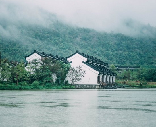 惠州中海汤泉酒店　千年苏东坡诗境里的东方温泉美学
