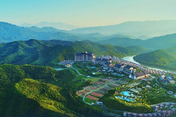 清远勤天熹乐谷温泉度假酒店冬日暖泉　亲子乐园